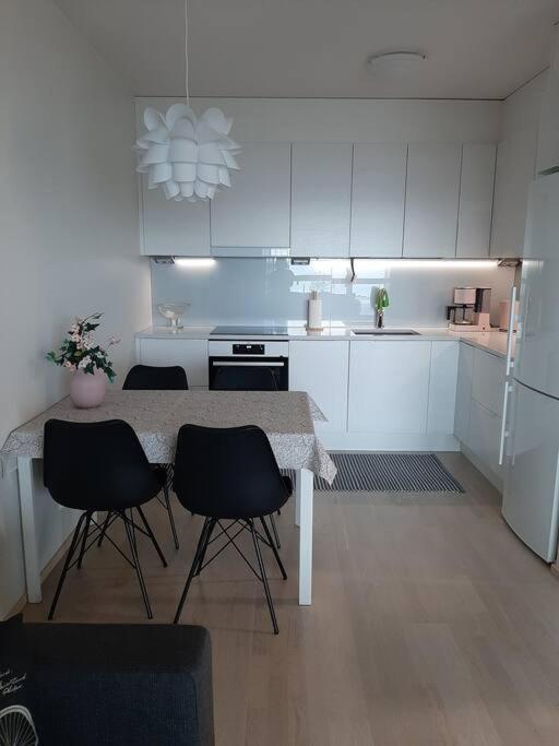 Upea Kaksio Naesijaerven Rannalla Tampere Exteriér fotografie
