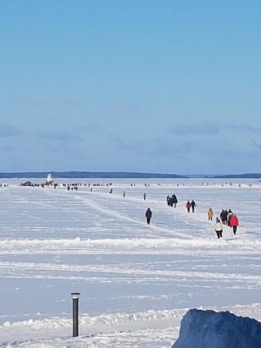 Upea Kaksio Naesijaerven Rannalla Tampere Exteriér fotografie